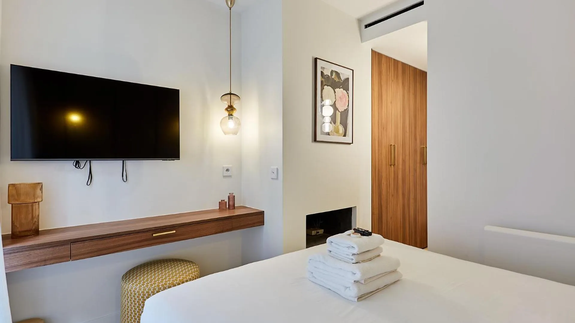 Residence 2 Apartments Center Of Paris By Studio Prestige
