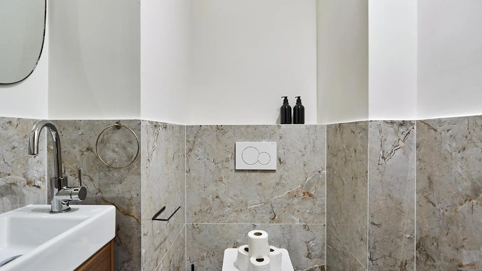 Residence 2 Apartments Center Of Paris By Studio Prestige